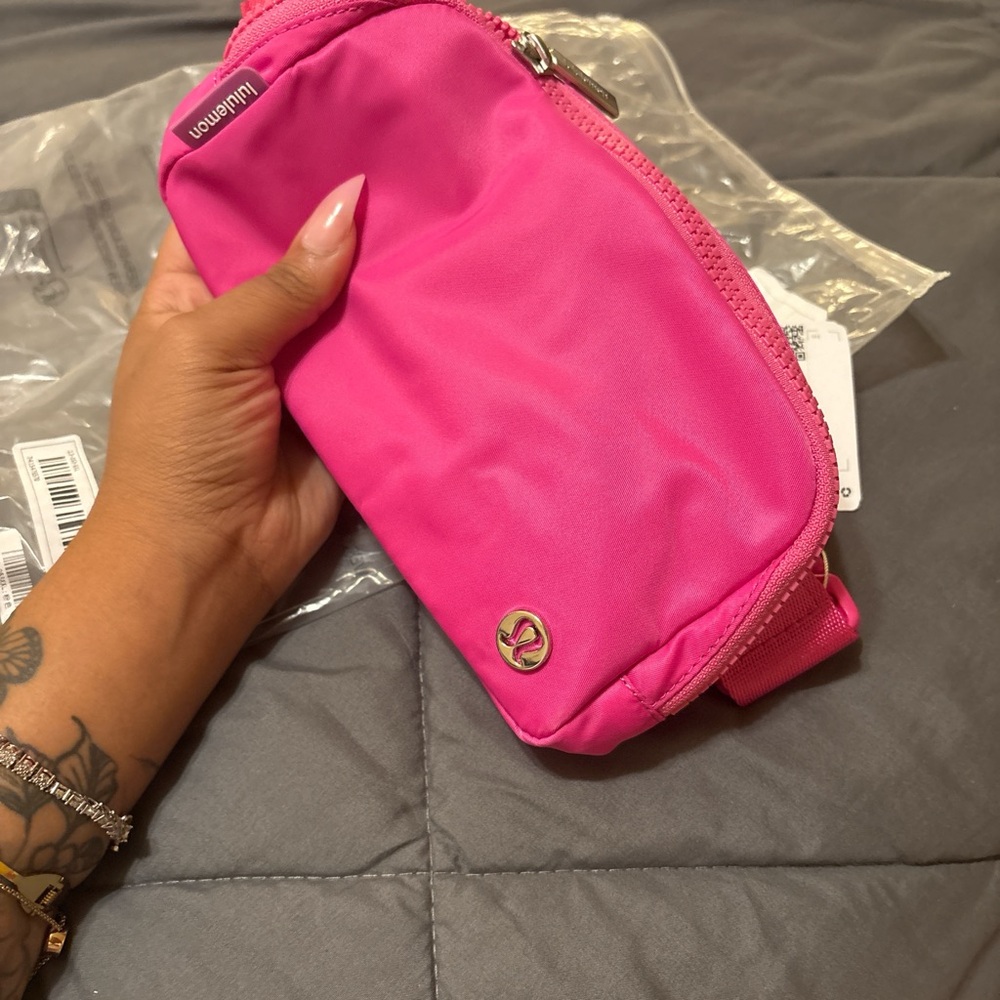 lululemon athletica Fuchsia Bag